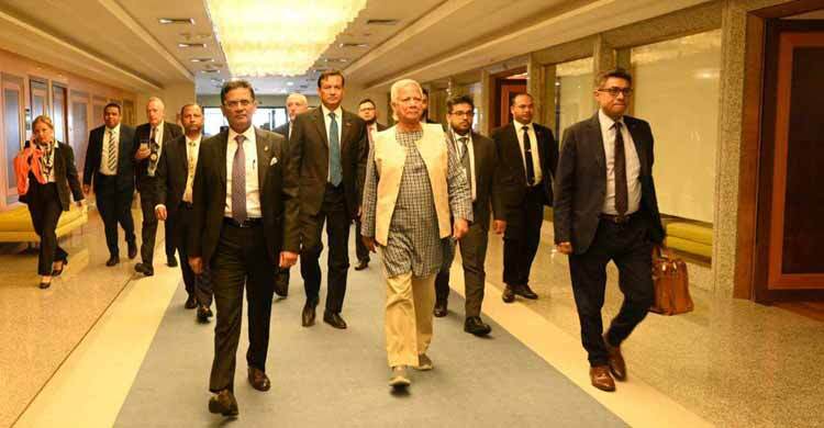 ইতালি থেকে দেশের পথে প্রধান উপদেষ্টা